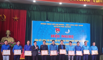 Chi đoàn Viện KSND huyện Phú Xuyên đạt thành tích xuất xắc trong công...